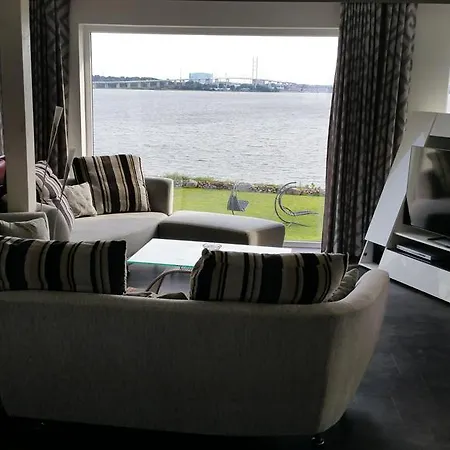 펜션 Panoramalodge Ruegen 알테파흐르